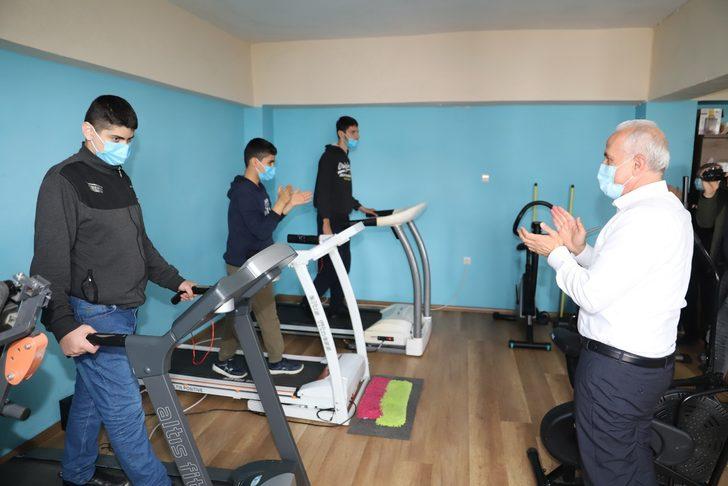 Gültak, özel çocuklarla buluştu, eğlencelerine ortak oldu G5