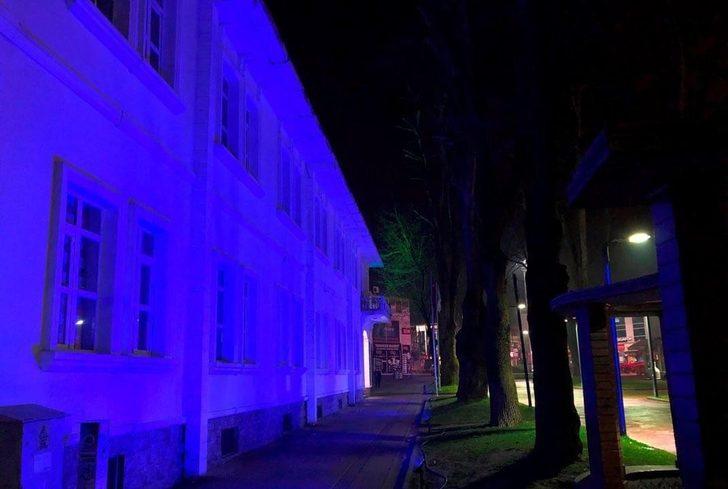 Hendek Belediyesi maviye büründü G3