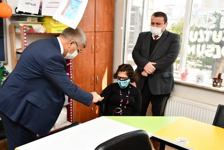 Vali Gürel engelli ve otizmli çocuklar ile bir araya geldi G4