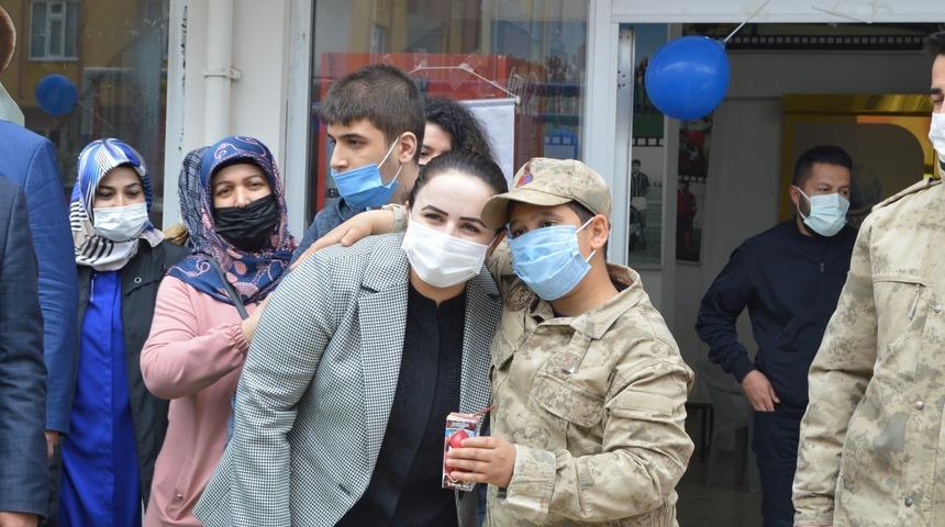 Besni&rsquo;de D&uuml;nya Otizm Farkındalık G&uuml;n&uuml; kutlandı