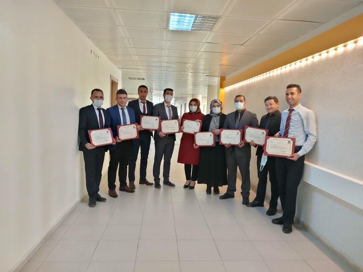 Kaymakam Mehmetbeyoğlu&rsquo;ndan N&uuml;fus M&uuml;d&uuml;rl&uuml;ğ&uuml; personeline başarı belgesi