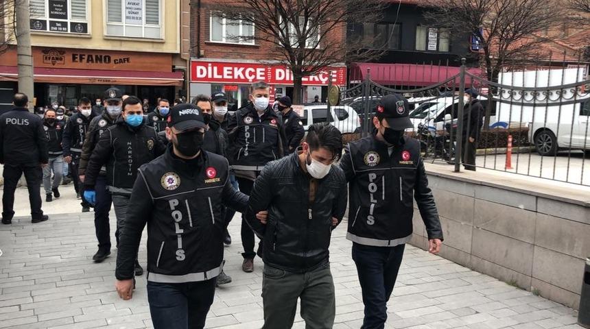 Uyuşturucu operasyonunda 5 kişi tutuklandı