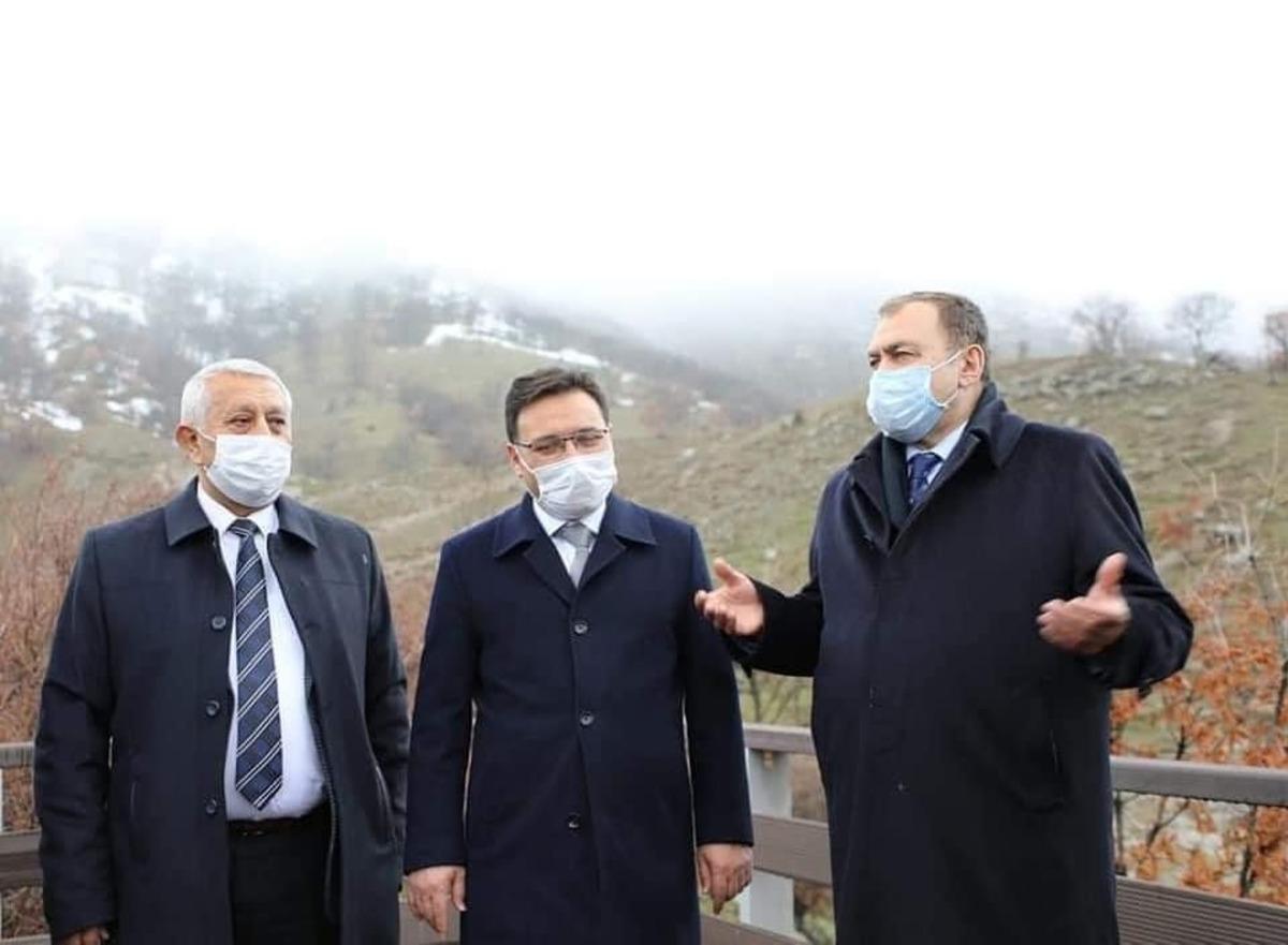 Vali G&ouml;kmen &Ccedil;i&ccedil;ek Bolvadin il&ccedil;esinde Kadın K&uuml;lt&uuml;r Evini inceledi