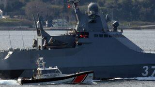 Rus savaş gemisi Çanakkale Boğazı’ndan geçti