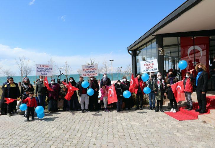 Van Büyükşehir Belediyesi, otizmli çocukları ve ailelerini yemekte ağırladı G3