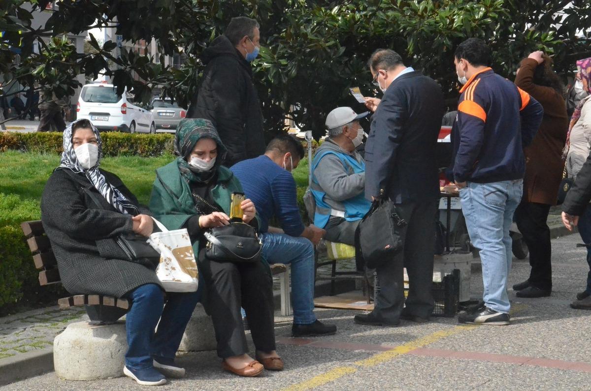 Kısıtlama &ouml;ncesi yoğunluk başladı