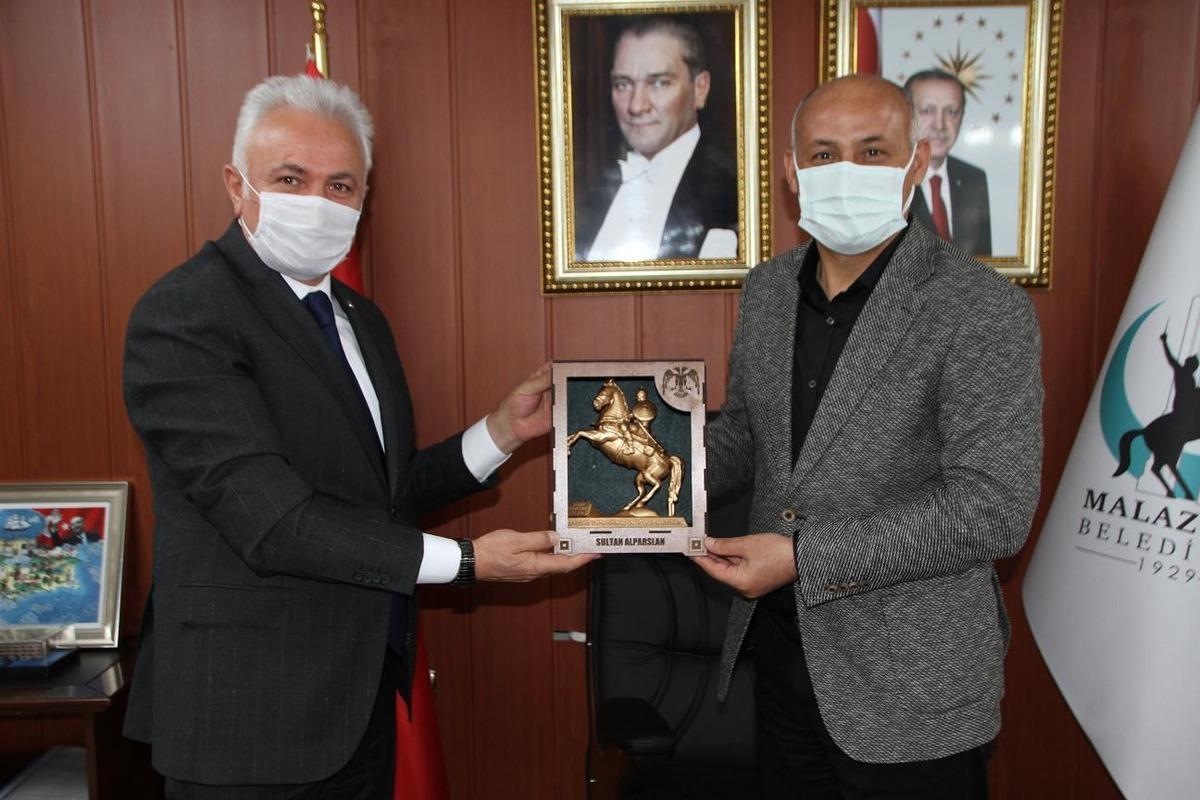 MHP İl Başkanı Y&uuml;ce Malazgirt&rsquo;te