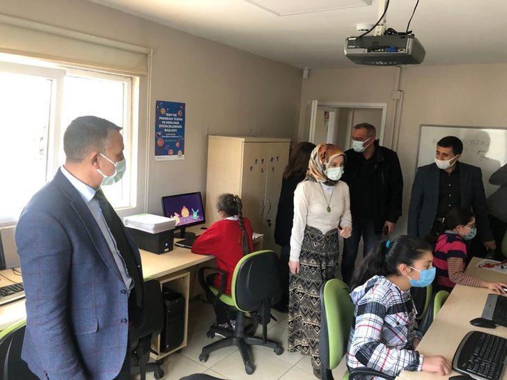 Muradiye İlçe Milli Eğitim Müdürü Zorlu’dan TEGV’e ziyaret G3