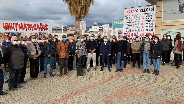Freni boşalan tırın polis noktasındaki araçlara çarptığı kazada ölen 6 kişi anıldı G3
