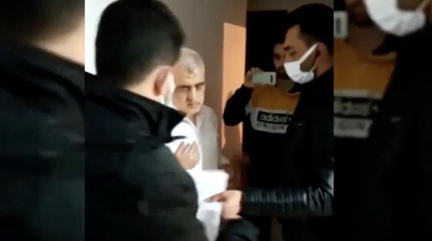 Cezaevine g&ouml;nderilmek &uuml;zere adliyeye getirilen Gergerlioğlu 'kalp şikayetiyle' hastaneye kaldırıldı