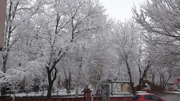 Nisan ayında kar şaşkınlığı G3