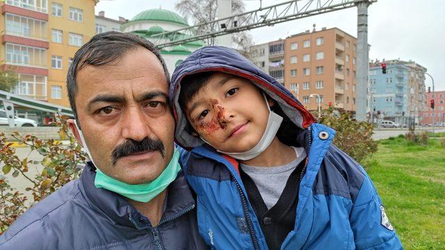 Sokak köpeklerinin saldırısına uğrayan çocuk ölümden kurtuldu 1