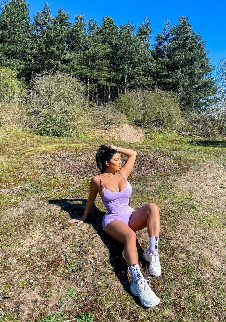 Kötü günleri geride bıraktı! Sarah Longbottom'ın doğa gezisi  G3