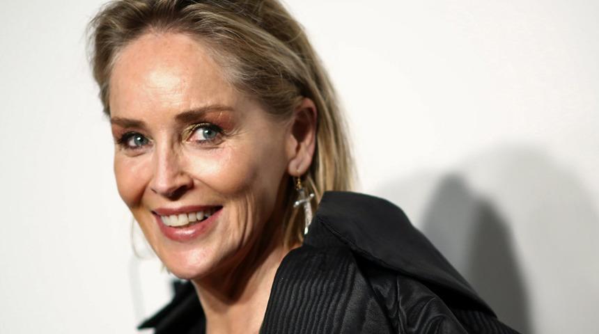İki Kez Yaşamanın G&uuml;zelliği: Sharon Stone'un yeni kitabında anlattığı 5 &ouml;nemli anısı