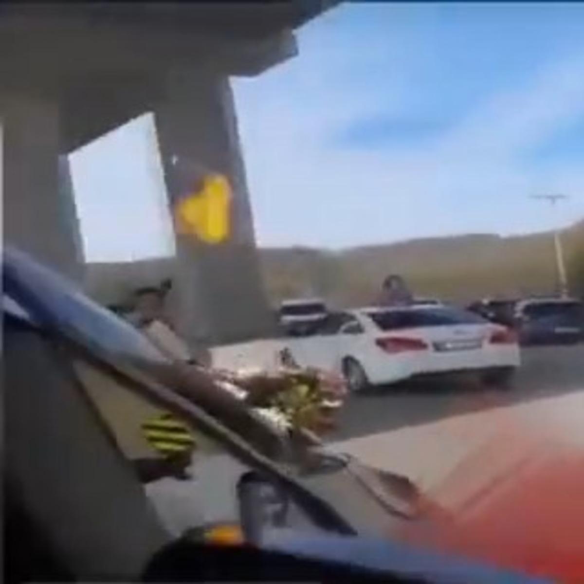 Beykoz&rsquo;da d&uuml;ğ&uuml;n magandalarının &lsquo;pompalı t&uuml;fek&rsquo; eğlencesi  kamerada