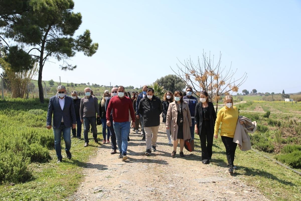 Akk&ouml;y serası ziyaret&ccedil;ilerden ilgi g&ouml;r&uuml;yor