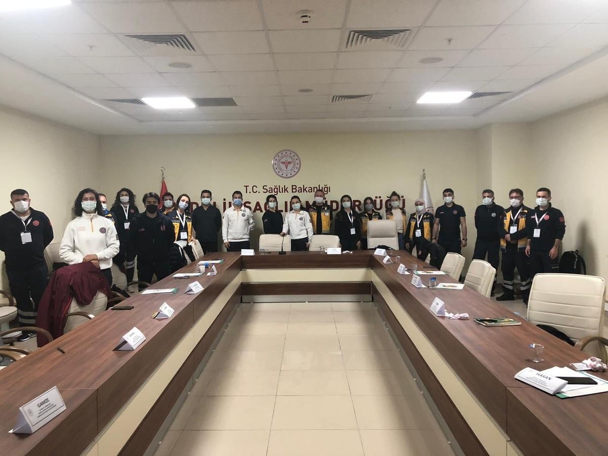 Acil sağlık personeline &rsquo;Erişkin İleri Yaşam Desteği&rsquo; eğitimi verildi