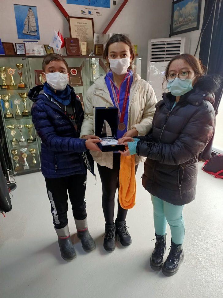 Darıca Yelken Kulübü’nde ilk madalya heyecanı G4
