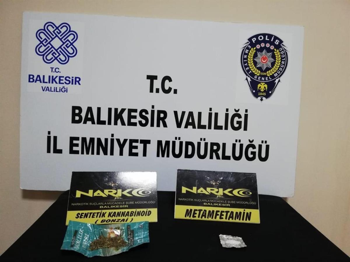 Balıkesir&rsquo;de polisten 22 şahsa huzur operasyonu