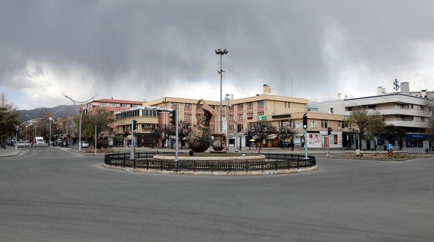 Erzincan&rsquo;da sokaklar boş kaldı