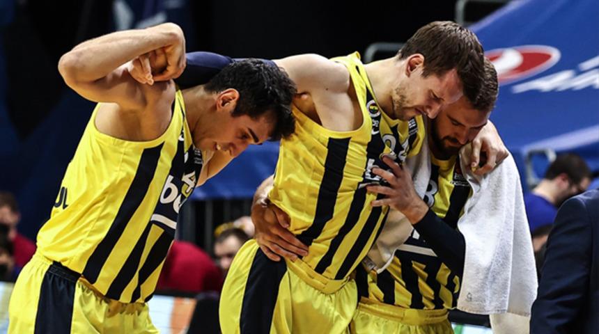 Fenerbahçe Beko'dan Vesely ve De Colo açıklaması