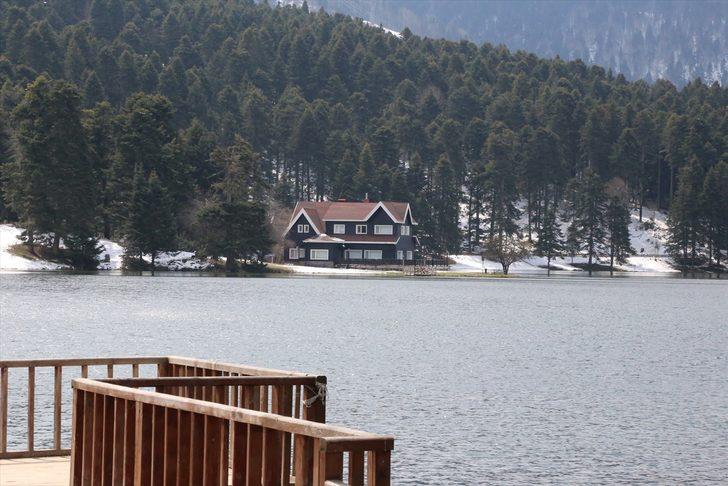 Gölcük Tabiat Parkı'nda kısıtlama nedeniyle sessizlik hakim G1