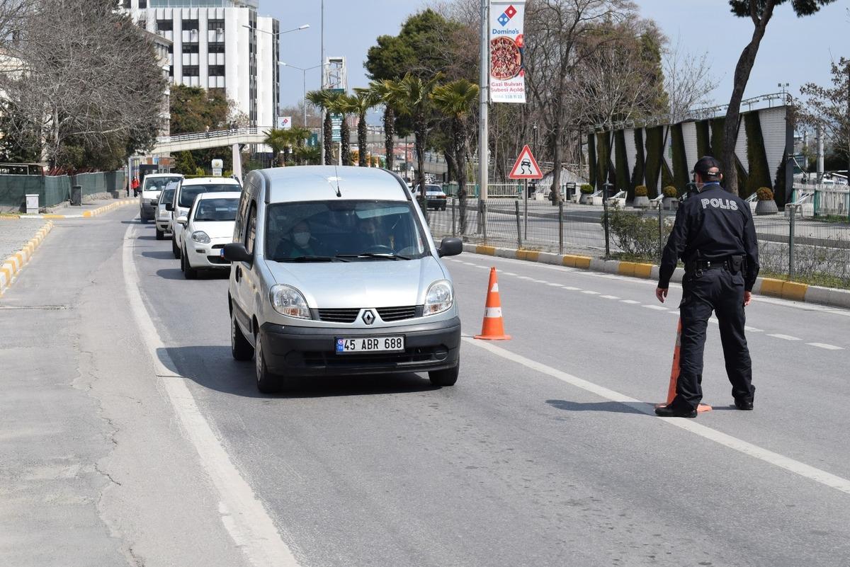 Balıkesir&rsquo;de kısıtlamalar sıkı bir şekilde uygulanıyor