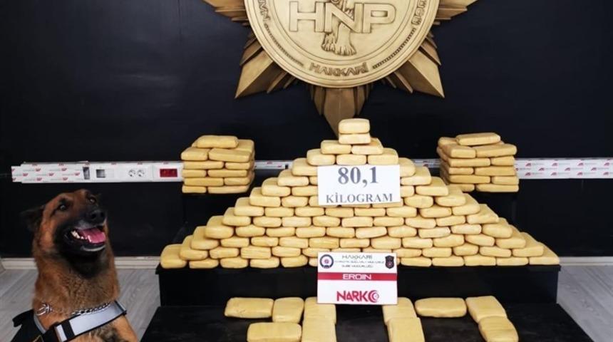 Elma kasalarında 80 kilo eroin ele ge&ccedil;irildi