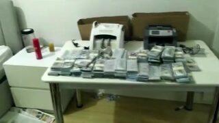 Bayrampaşa'da 4 milyon sahte dolar ele geçirildi