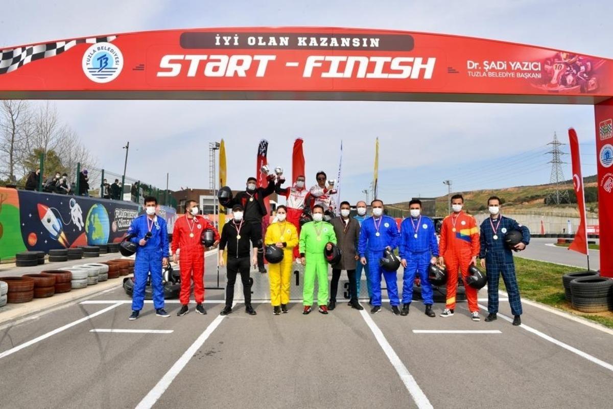 Tuzla&rsquo;da &uuml;nl&uuml; radyocular karting ile stres attı