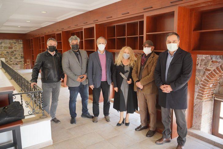 Ayvalık’ta Bekir Coşkun Kütüphanesi açılış için gün sayıyor G1