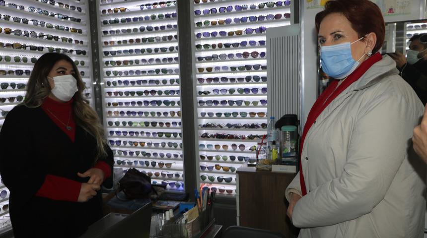 Meral Akşener: Karpuz gibi ikiye bölündük