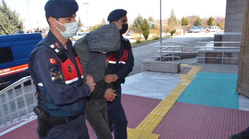 Başından vurulmuş bulunan gen&ccedil; kızın soruşturmasında 3 ş&uuml;pheli adliyeye sevk edildi