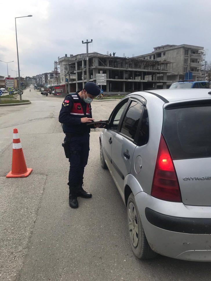 İlkadım Jandarma’dan HES kodu sorgulaması ve sokağa çıkma yasağı uygulaması G3