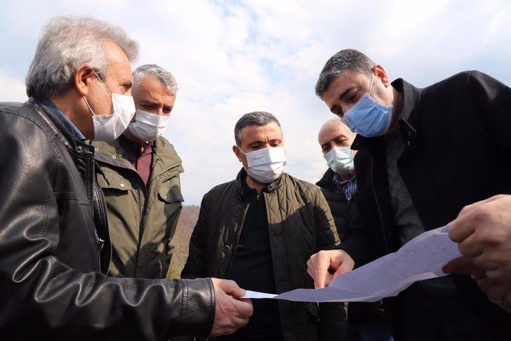 Heyelan olan yolda asfaltlama devam ediyor G2