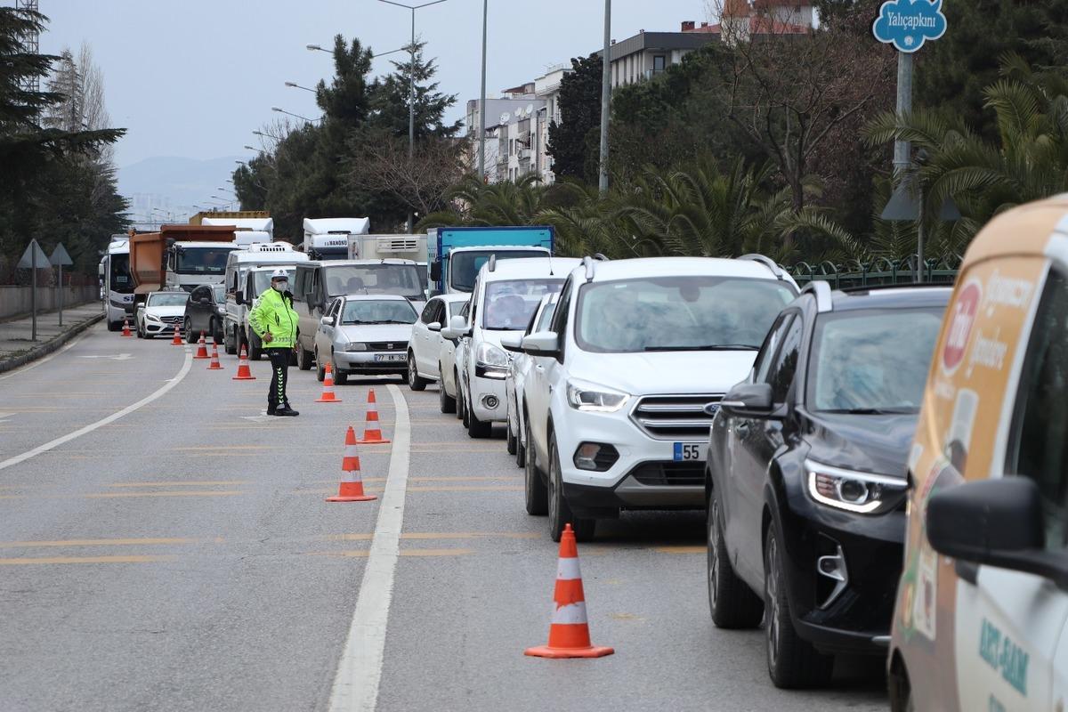 Samsun&rsquo;da kısıtlamada &lsquo;HES kodsuz kuş u&ccedil;madı&rsquo;