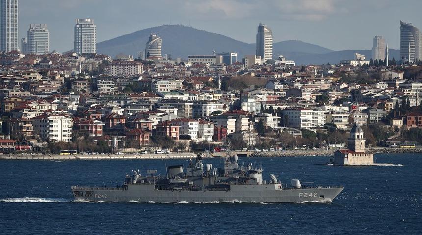 'Montr&ouml; bildirisi': 103 emekli amiral 'Montr&ouml;'n&uuml;n tartışma konusu yapılacağı eylemlerden ka&ccedil;ınılmalı' dedi, h&uuml;k&uuml;met ve TBMM Başkanı 'Haddinizi bilin' karşılığı verdi