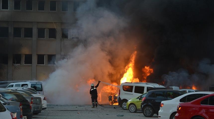 PKK&rsquo;nın yaşlı kuryesi Adana Valiliğine saldırıdaki bombaları da getirmiş