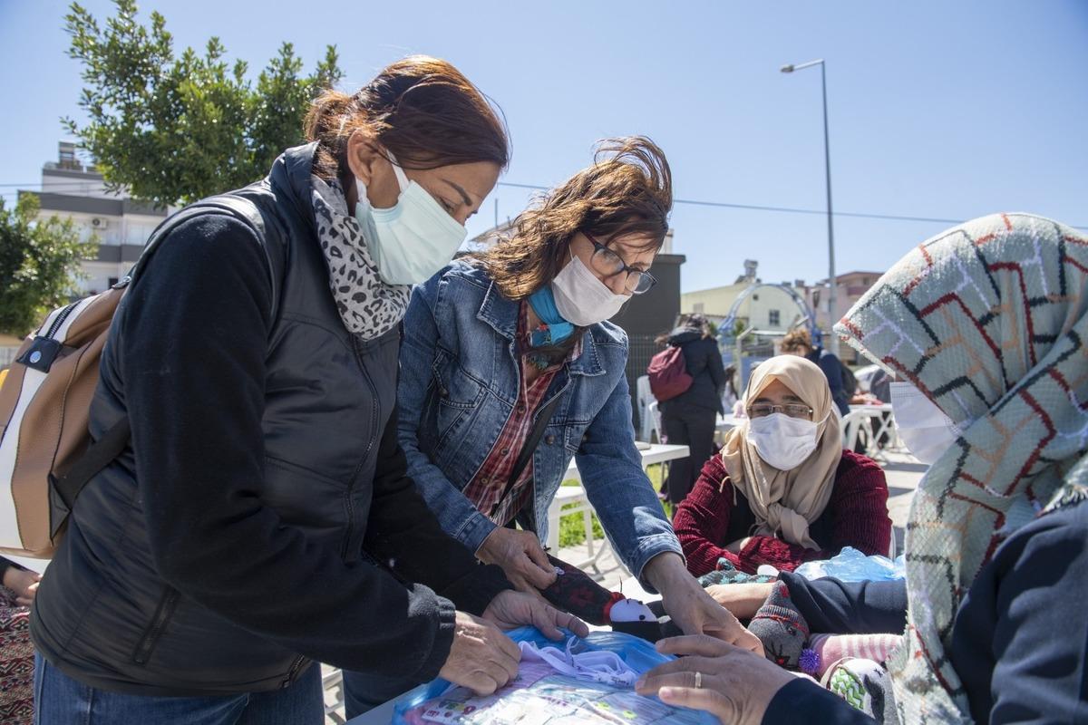 Mersin&rsquo;de &rsquo;Evimiz At&ouml;lye&rsquo; projesi kadınlara g&uuml;&ccedil; verdi