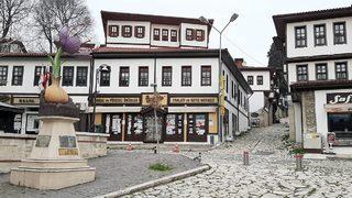 Doğu Marmara ve Batı Karadeniz'de cadde ve sokaklarda sessizlik hakim