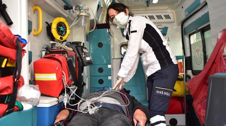 Koronavirüsü yenen sağlık personeli: Günlerce uyumadım!