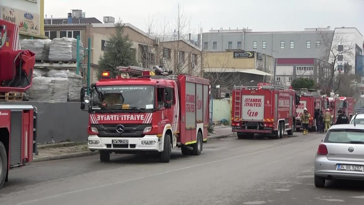Tuzla&rsquo;da boya fabrikasında korkutan yangın