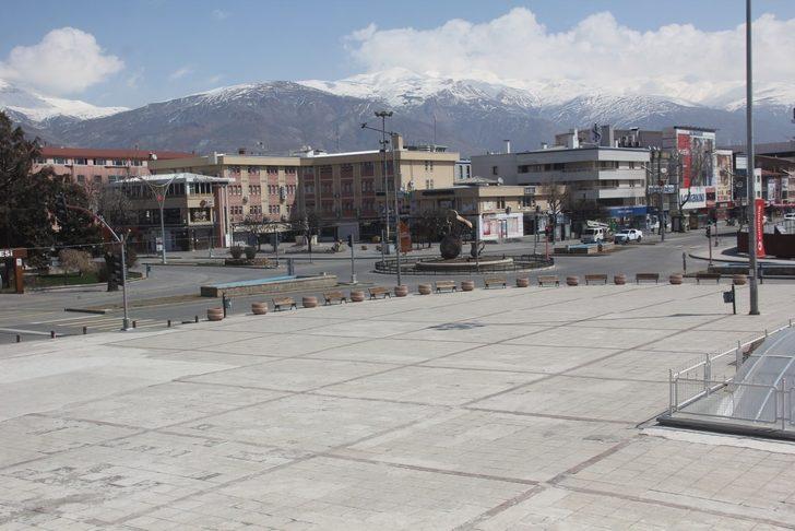 Kısıtlamada sessizliğe bürünen Erzincan ve Bayburt’ta vaka artışları devam ediyor G3