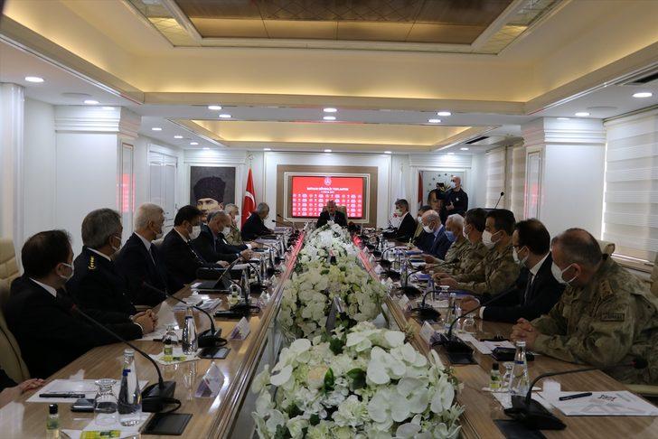 İçişleri Bakanı Süleyman Soylu, Batman'da güvenlik toplantısına katıldı: G2