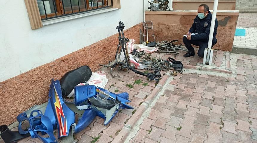 &Ccedil;aldıkları motosikletle yakalanan ş&uuml;pheli tutuklandı