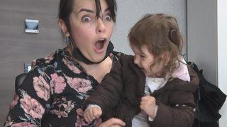 Duygu dolu anlar! Annesinin sesini ilk kez Türkiye'de duydu