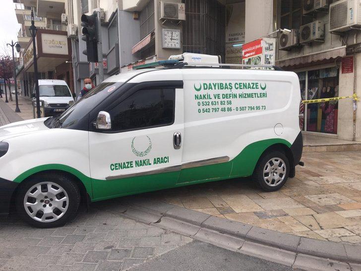 Kağıt toplayıcısı, iş hanında ölü bulundu G4