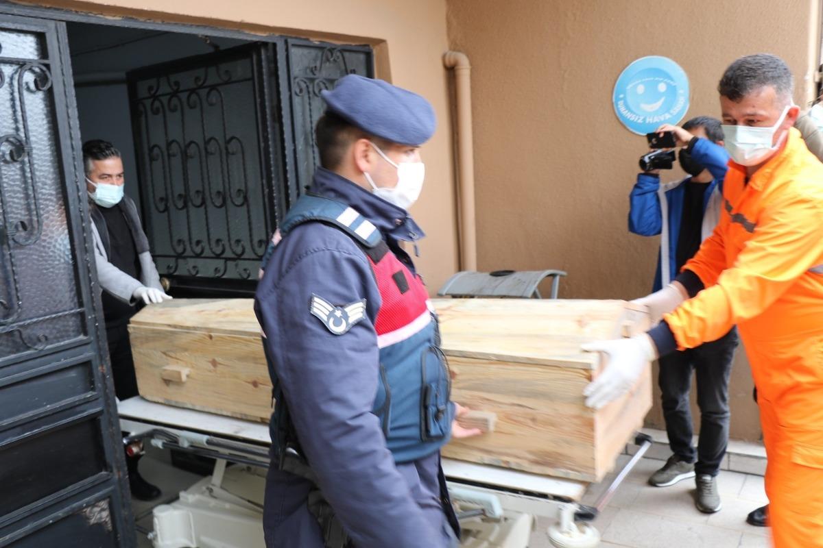 5 aydır kayıp gencin cesedi ormandan &ccedil;ıktı: Baba, kardeş ve &uuml;vey anne g&ouml;zaltında