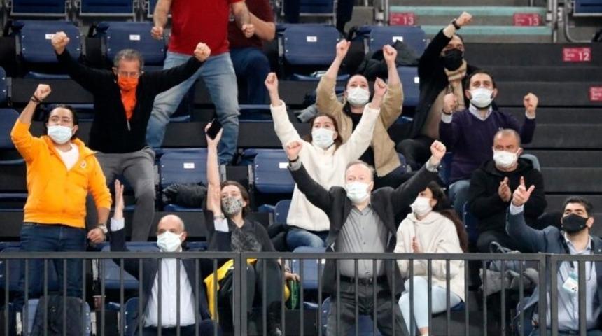 Fatih Terim'e ''İmparator'' sözleri ile destek