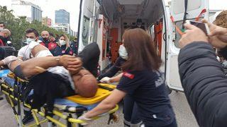 Polisin elinden kaçan şüpheli, bacaklarından silahla vurularak yakalandı